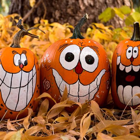 halloween pumpkin funny faces|cute pumpkin faces for halloween.